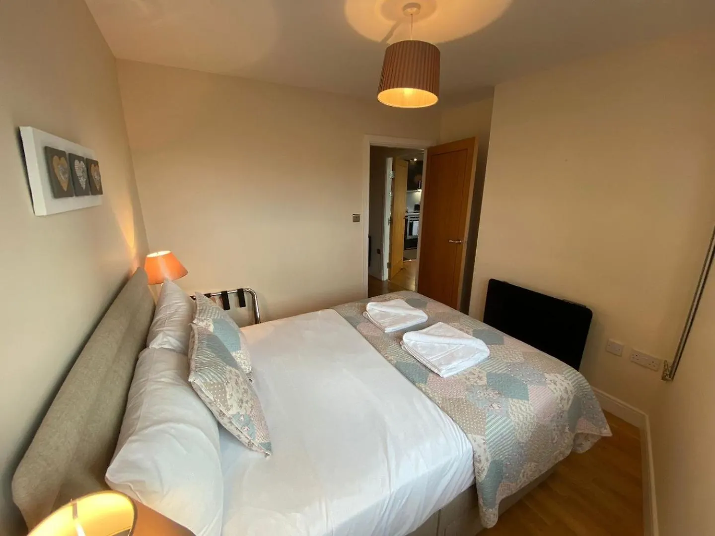 *Modern 2 Bed Apartment In The Heart Of Cardiff*